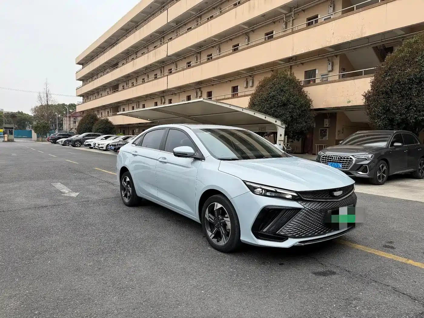 Geely Emgrand L HiP 2022 1.5TD-DHT Pro 100KM Super — миниатюра 3