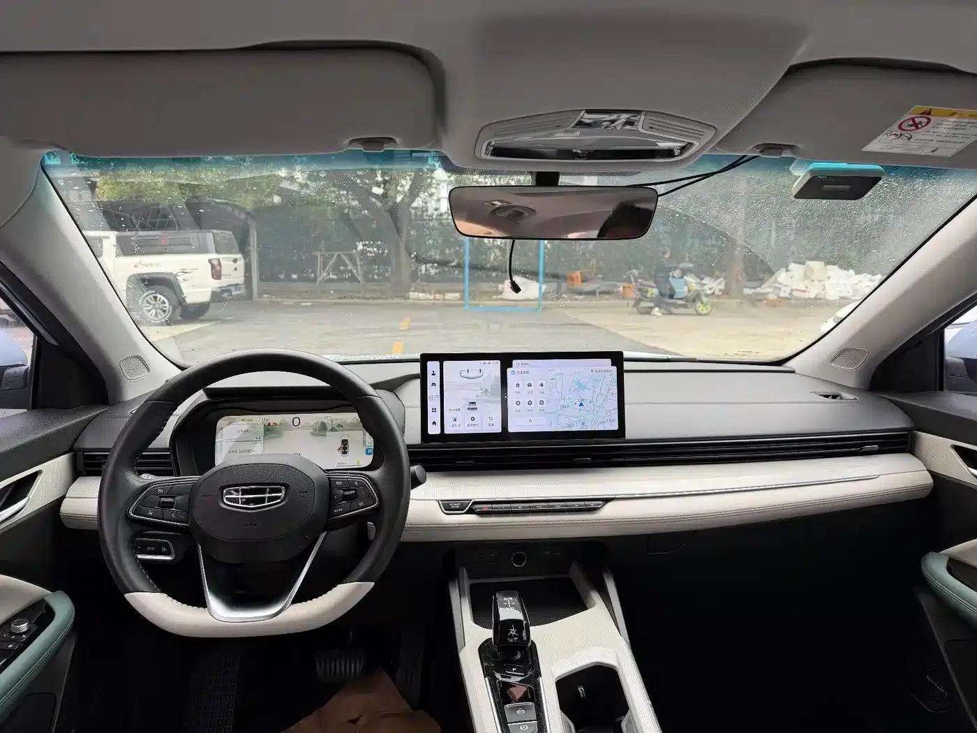 Geely Emgrand L HiP 2022 1.5TD-DHT Pro 100KM Super — миниатюра 4