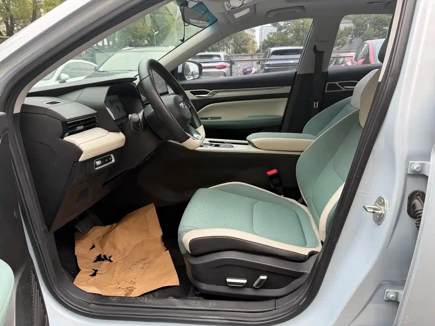 Geely Emgrand L HiP 2022 1.5TD-DHT Pro 100KM Super — миниатюра 5