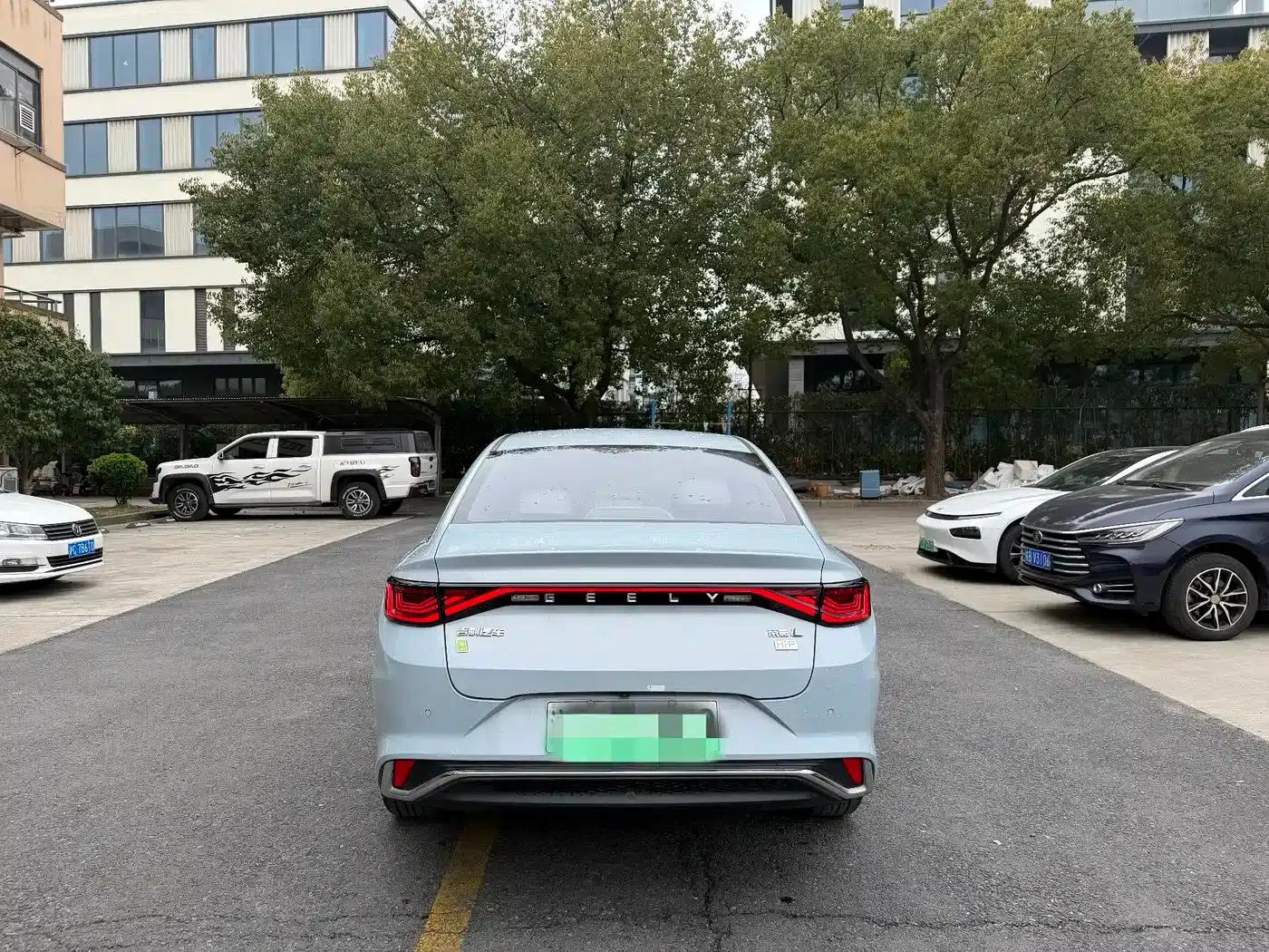 Geely Emgrand L HiP 2022 1.5TD-DHT Pro 100KM Super — миниатюра 8