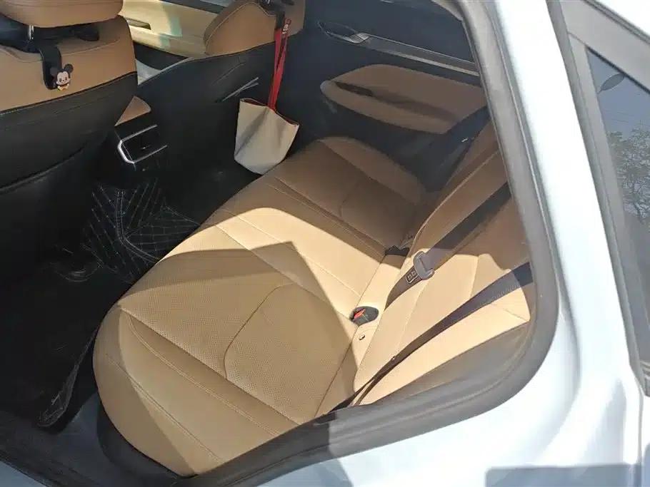 Geely Emgrand L HiP 2024 Champion Edition 1.5TD-DHT Pro 100KM Excellent Model — миниатюра 11