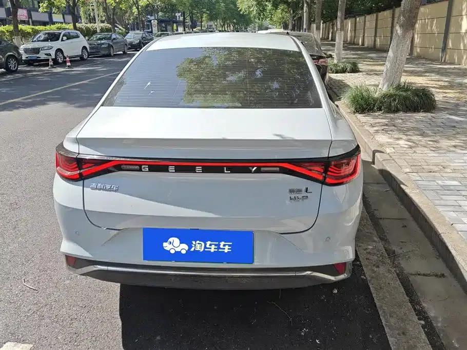 Geely Emgrand L HiP 2024 Champion Edition 1.5TD-DHT Pro 100KM Excellent Model — миниатюра 4