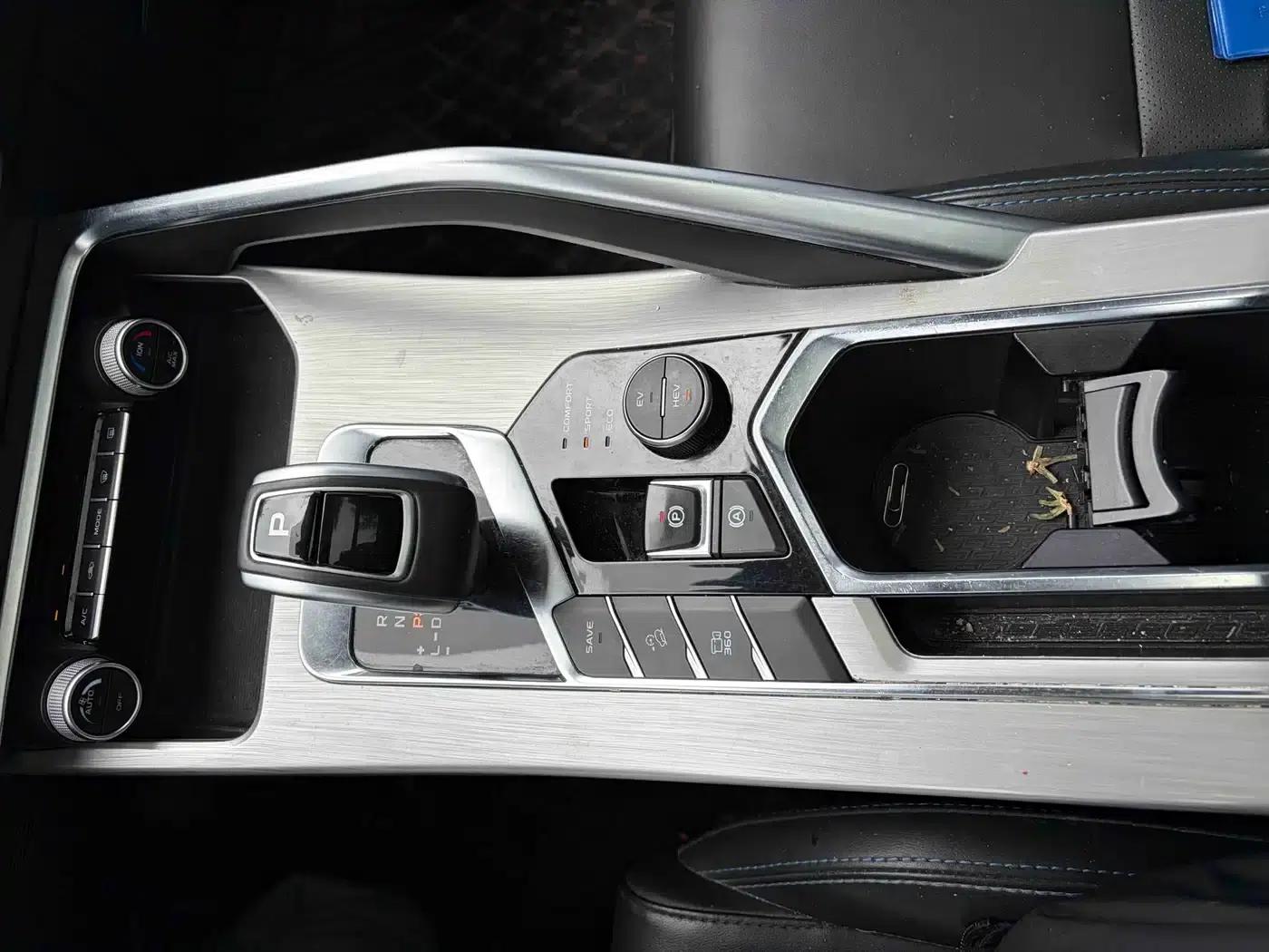 Geely Binyue New Energy 2020 1.5T ePro Super — миниатюра 11