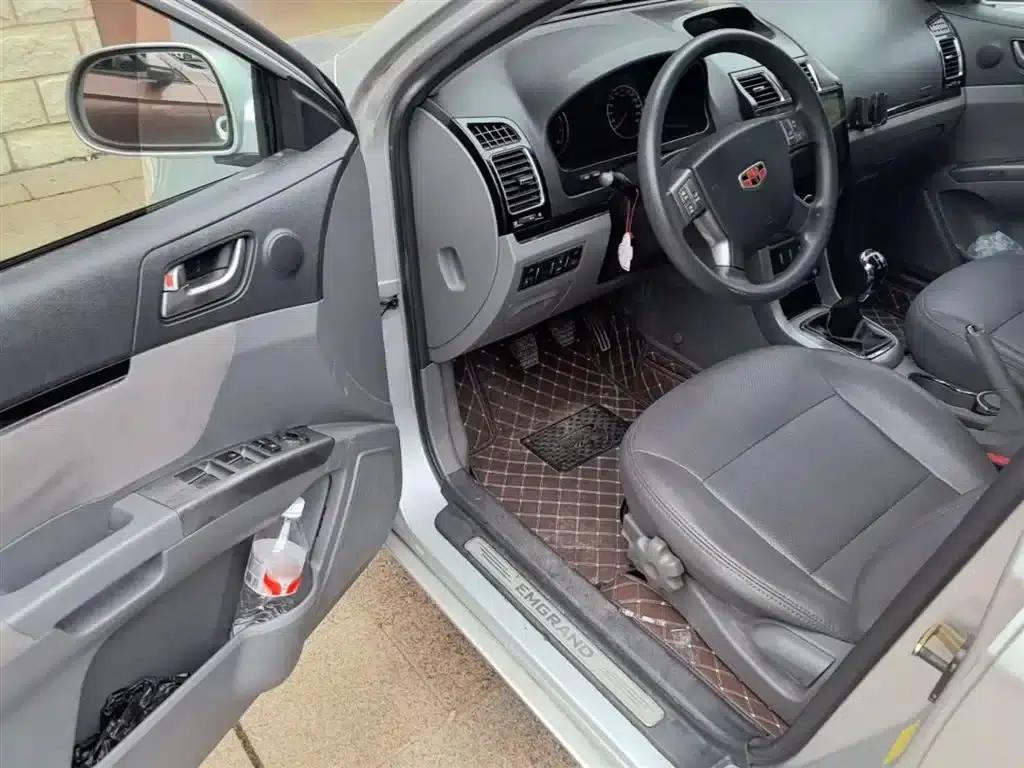 Geely Emgrand Classic 2013 Sedan 1.5L Manual Entry-Level — миниатюра 16