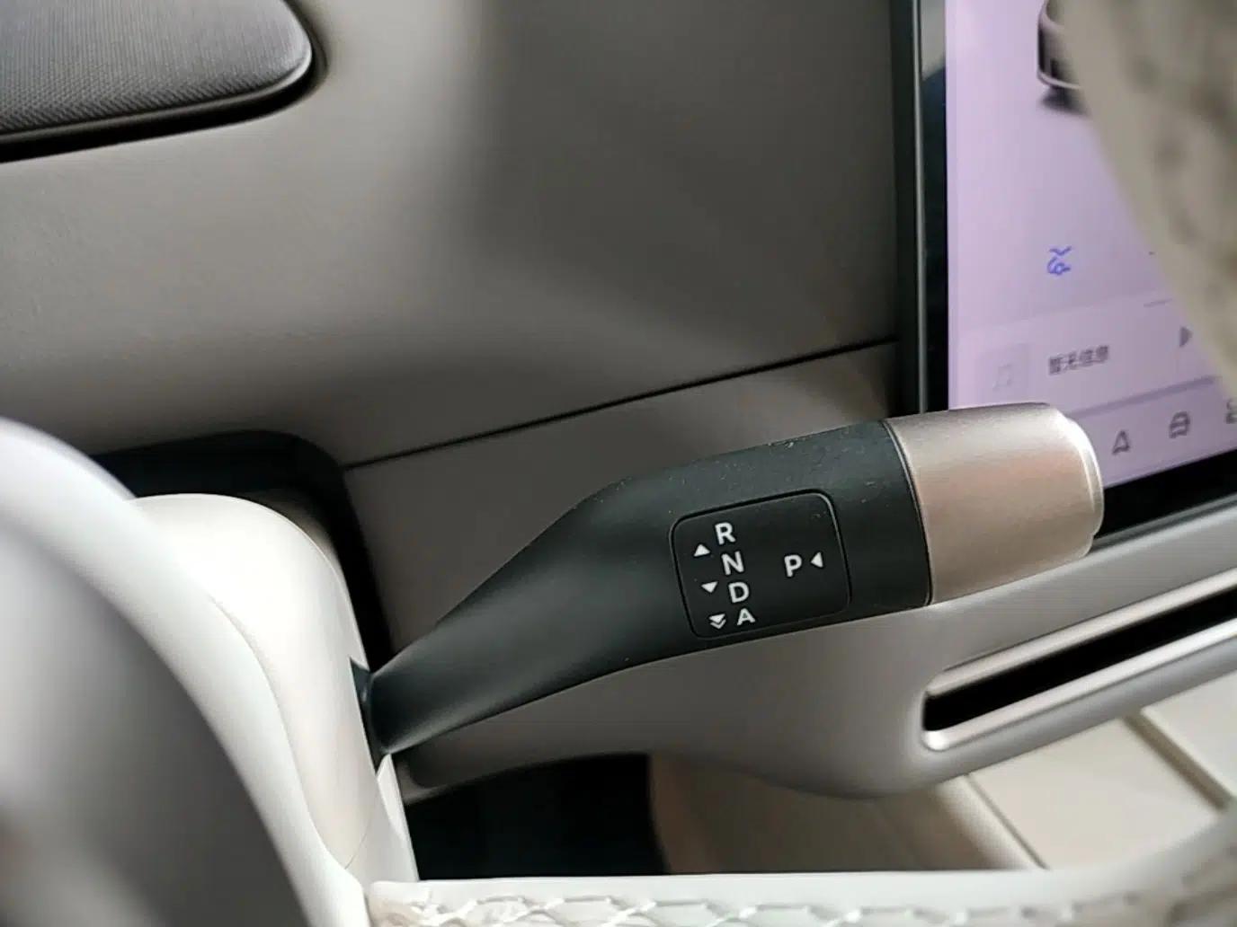 Li Auto i6 2025 Model Two-Wheel-Drive Standard Type — миниатюра 17
