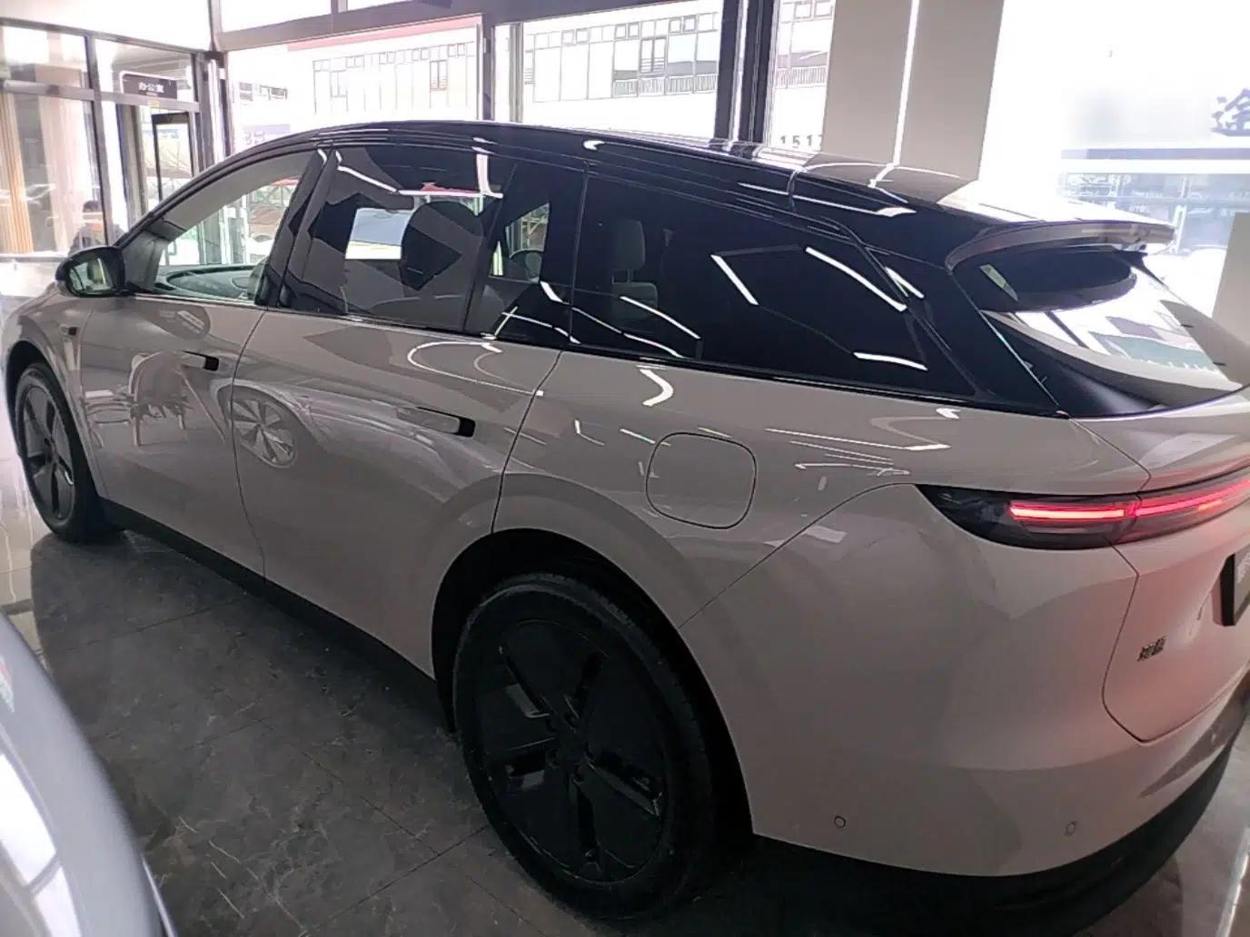 Li Auto i6 2025 Model Two-Wheel-Drive Standard Type — миниатюра 4
