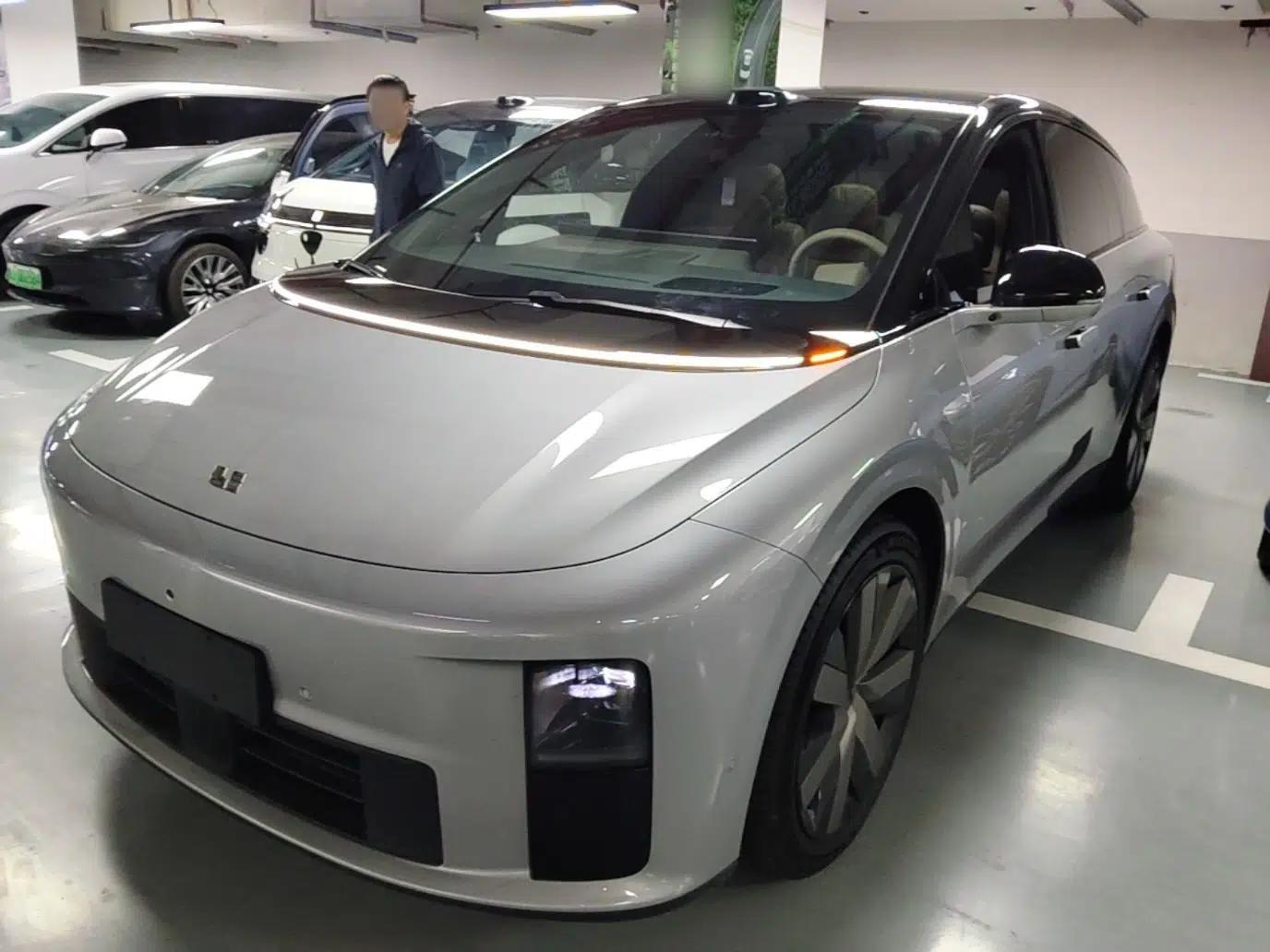 Li Auto i6 2025 Model Two-Wheel-Drive Standard Type — миниатюра 1