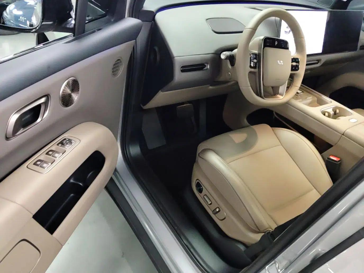 Li Auto i6 2025 Model Two-Wheel-Drive Standard Type — миниатюра 19