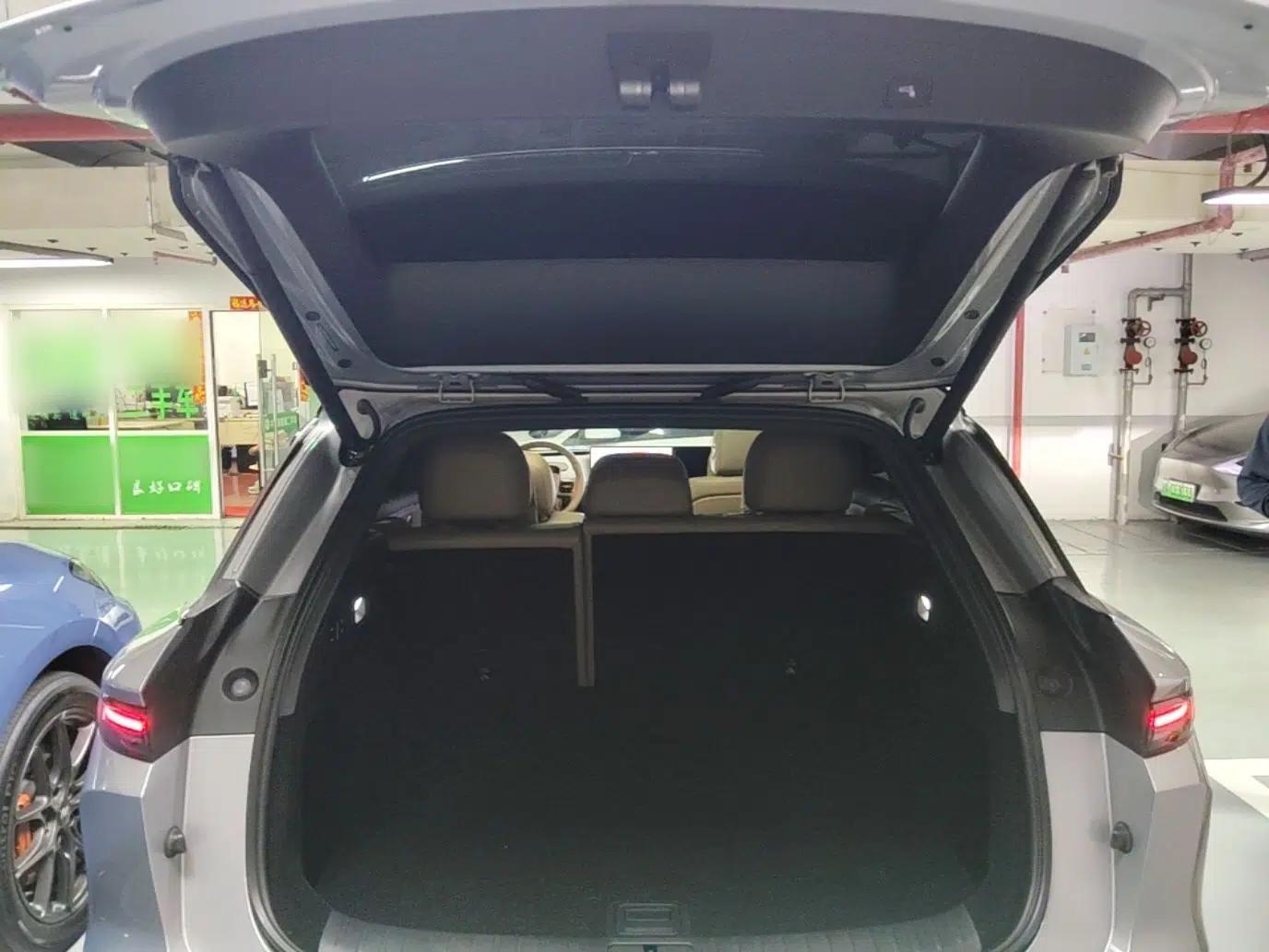 Li Auto i6 2025 Model Two-Wheel-Drive Standard Type — миниатюра 22
