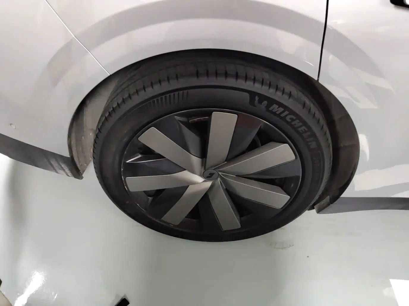 Li Auto i6 2025 Model Two-Wheel-Drive Standard Type — миниатюра 10