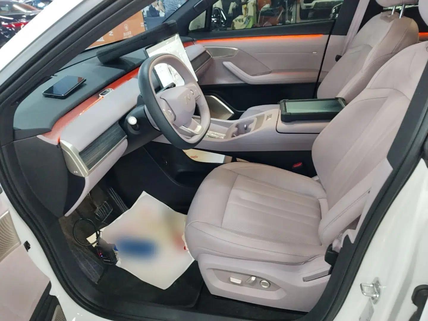 ONVO L60 2024 60 kWh Rear-Drive Version — миниатюра 15