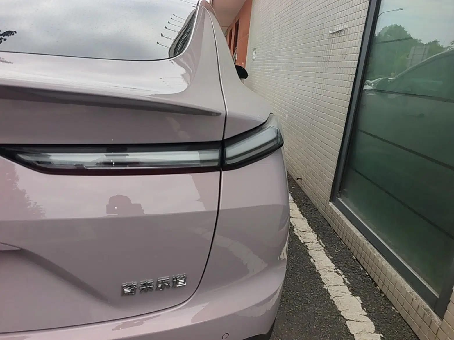 ONVO L60 2024 85 kWh Rear-Drive Version — миниатюра 8