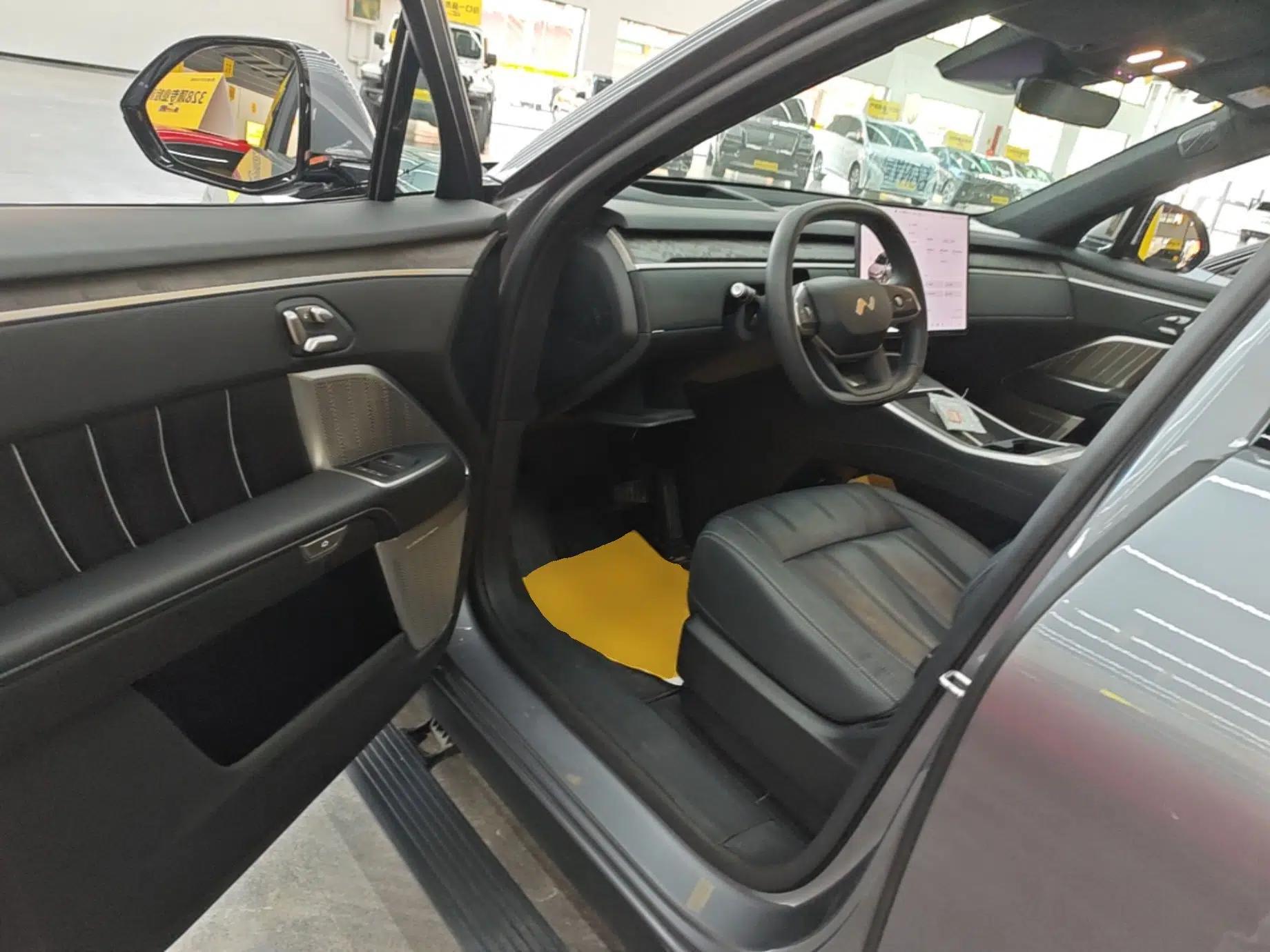 ONVO Luxeed L90 2025 Model—Max Six-Seater Version — миниатюра 19
