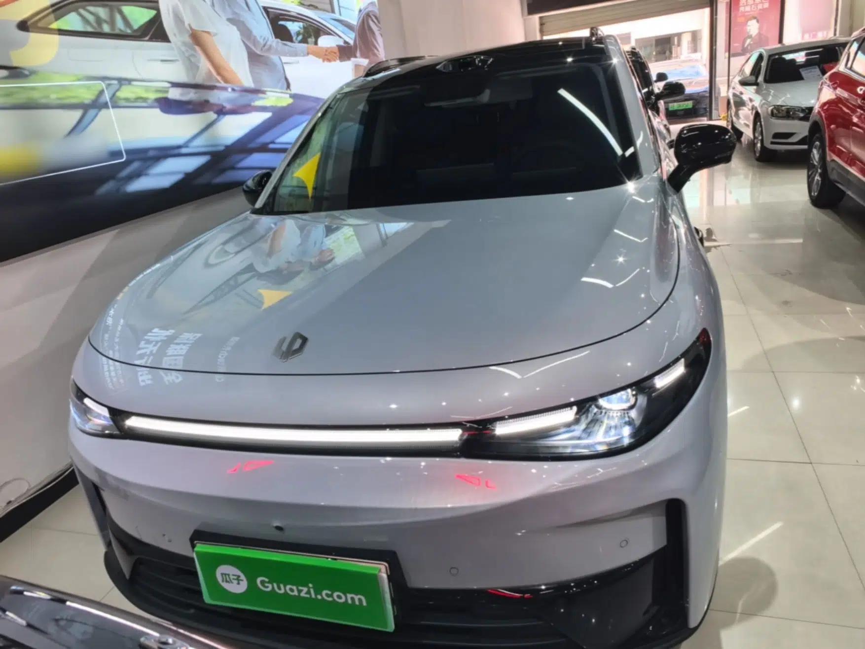 Leapmotor C16 2026 All-Electric 630 LiDAR Zhizun Edition 6 Seats — миниатюра 2