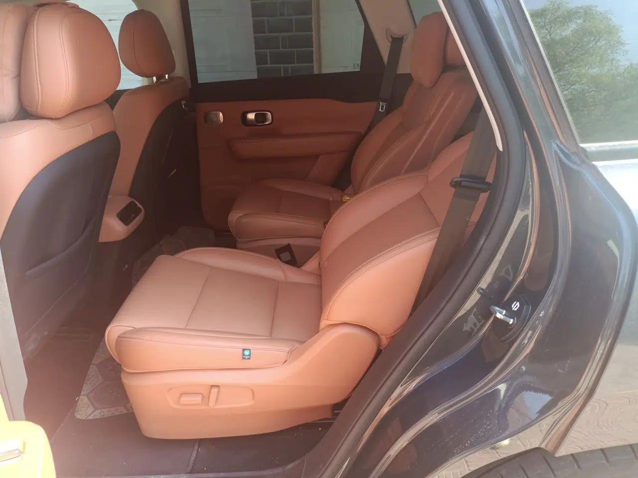 Leapmotor C16 2024 Pure Electric 520 Deluxe Edition — миниатюра 18