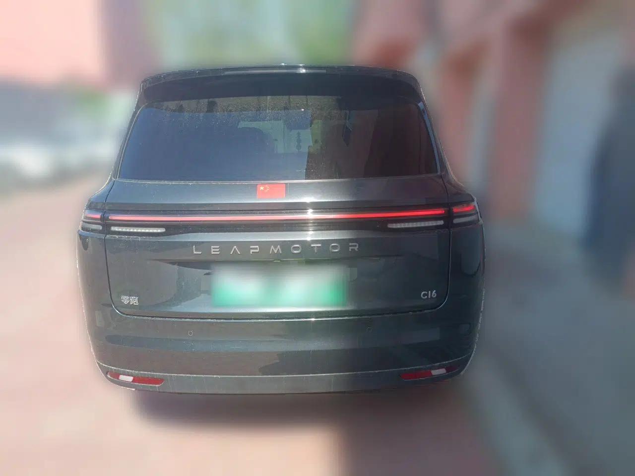 Leapmotor C16 2024 Pure Electric 520 Deluxe Edition — миниатюра 5
