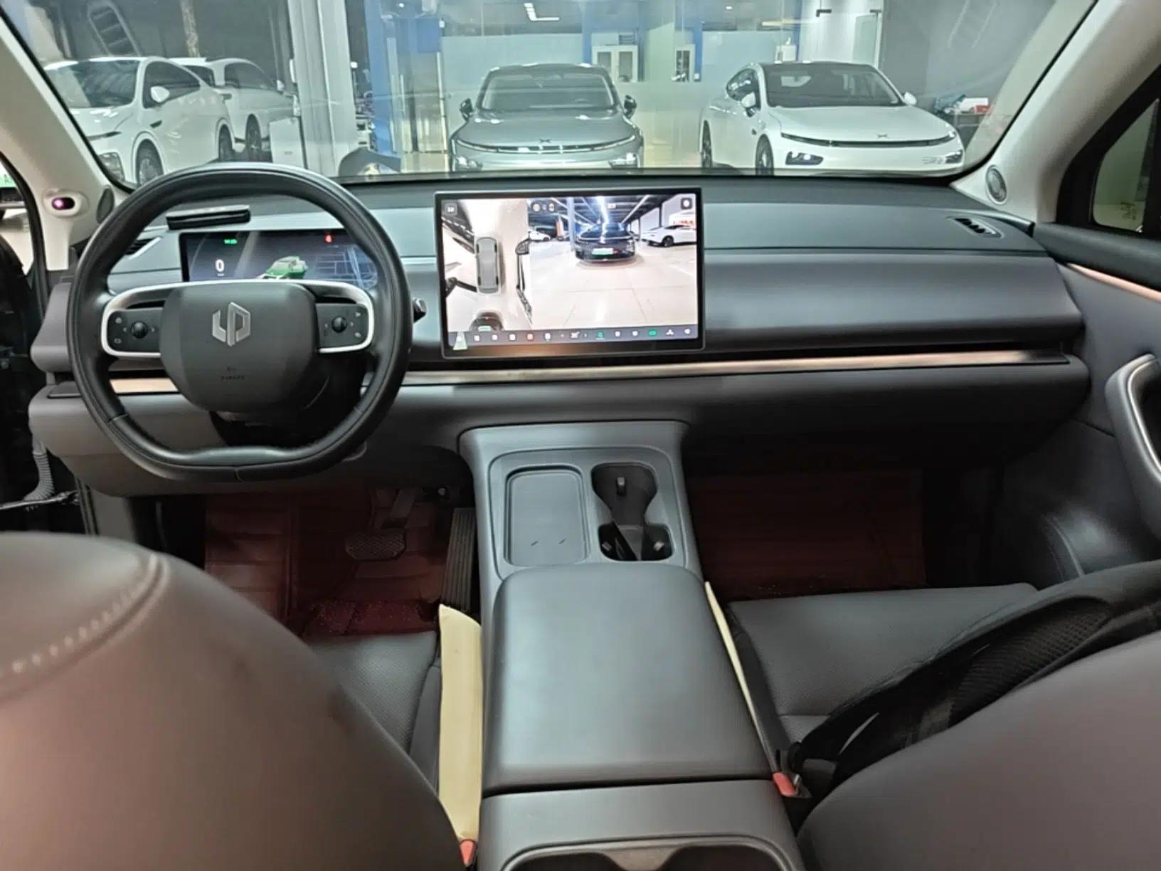 Leapmotor C16 2024 Range-Extended 200 Smart Enjoyment Edition — миниатюра 13