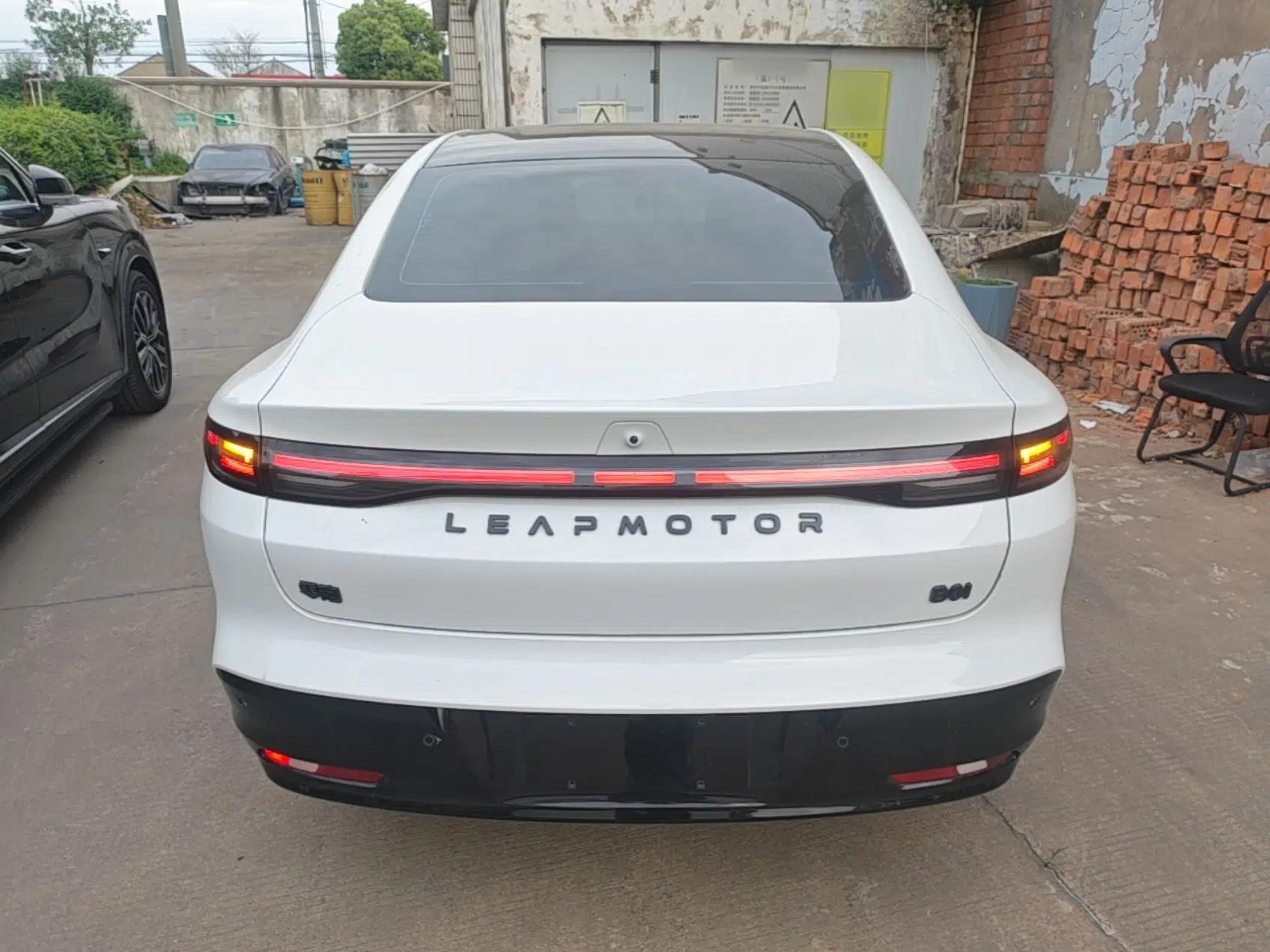 Leapmotor B01 2025 650 Enjoyment Edition — миниатюра 3
