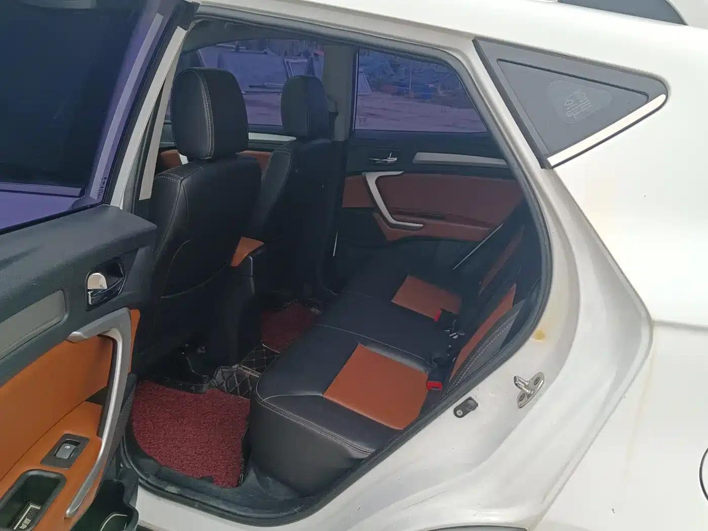 Refine S3 2014 1.5L CVT Luxury Intelligent Model — миниатюра 8