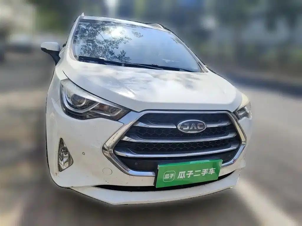 Refine S3 2017 1.5L Manual Deluxe Smart Edition — миниатюра 24