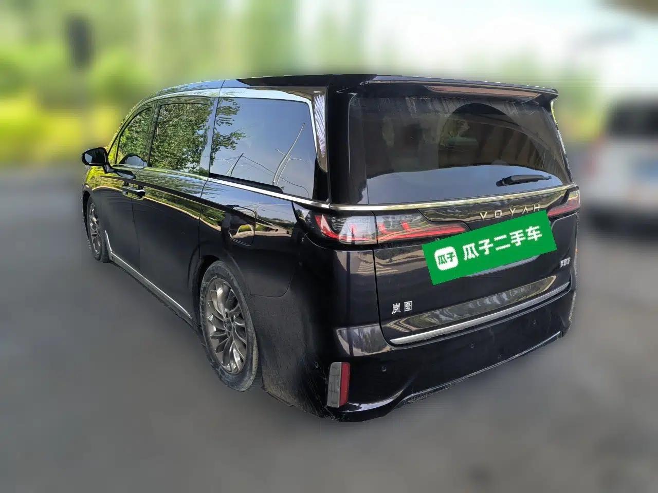 VOYAH Dream 2024 PHEV Ultra-Long Range Flagship Edition — миниатюра 4