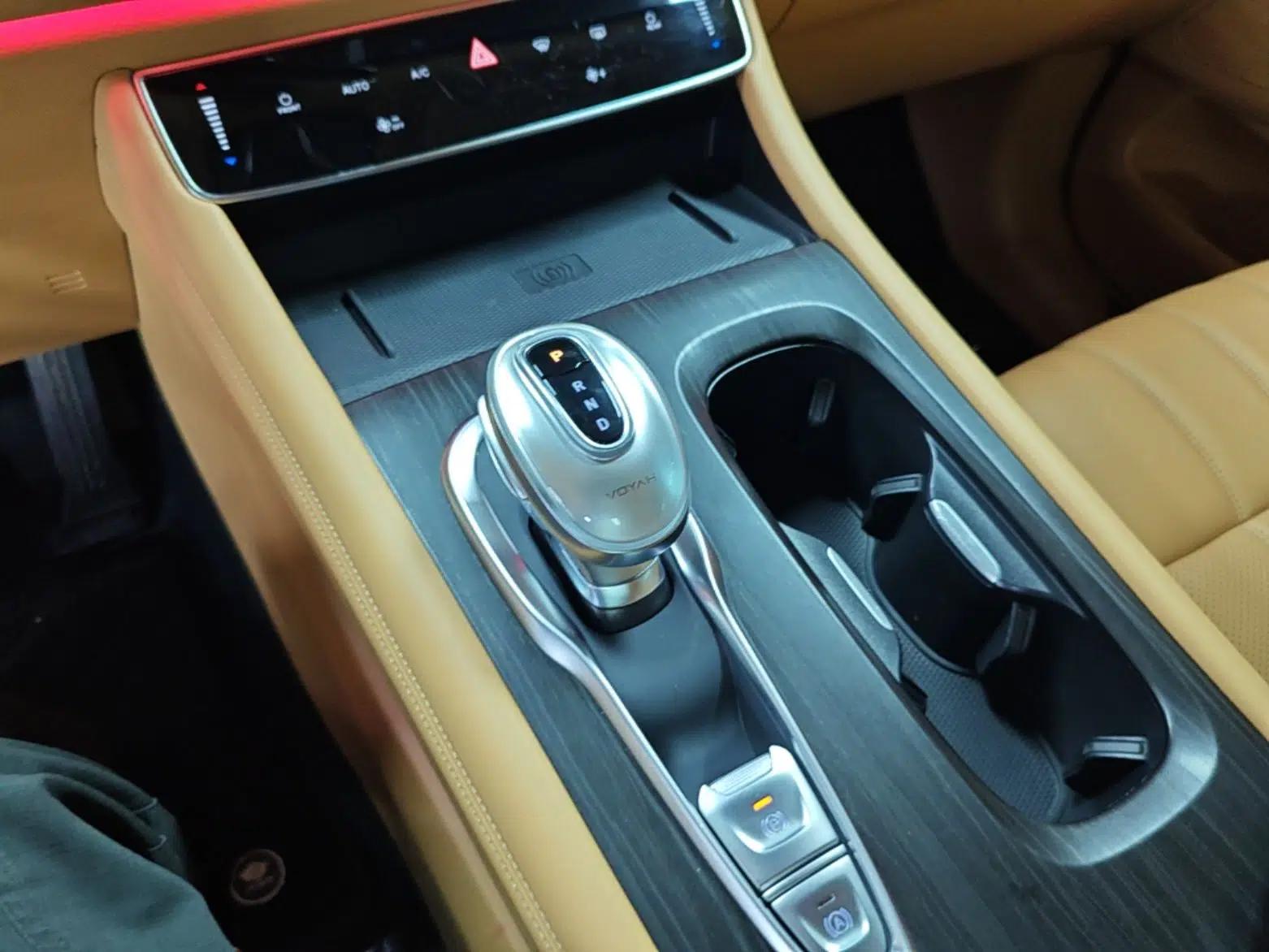 VOYAH Dream 2022 Low-Carbon Edition Plus Intelligent Driving Package — миниатюра 16