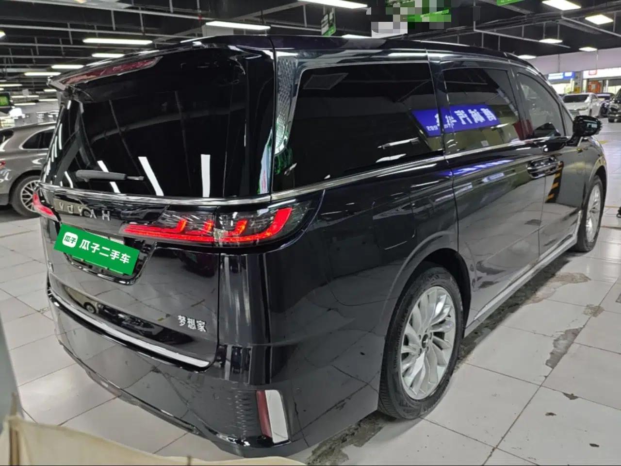 VOYAH Dream 2022 Low-Carbon Edition Plus Intelligent Driving Package — миниатюра 4