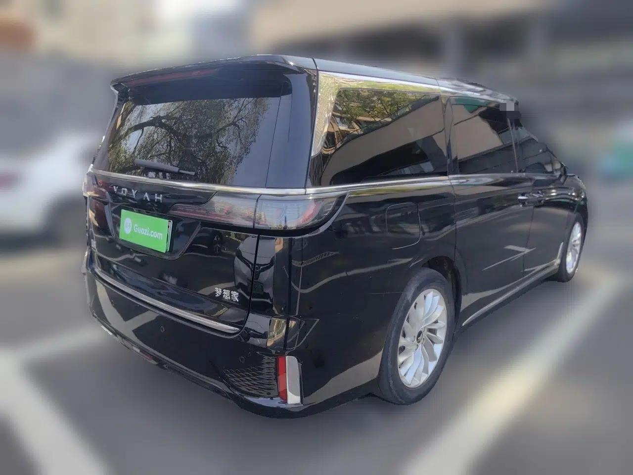 VOYAH Dream 2022 0-Emission Version Range of 475 km — миниатюра 6
