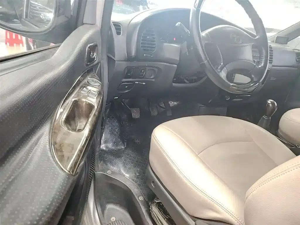 Refine 2011 2.0L Shuttle Gasoline Comfort Edition HFC4GA3 — миниатюра 16
