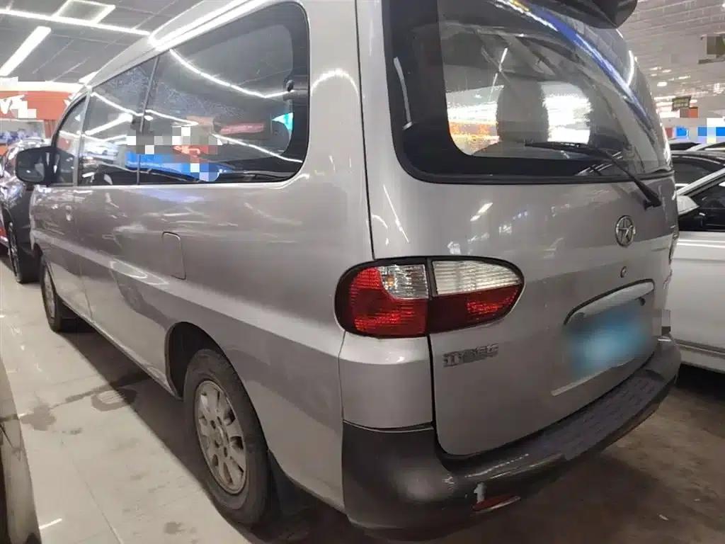 Refine 2011 2.0L Shuttle Gasoline Comfort Edition HFC4GA3 — миниатюра 5