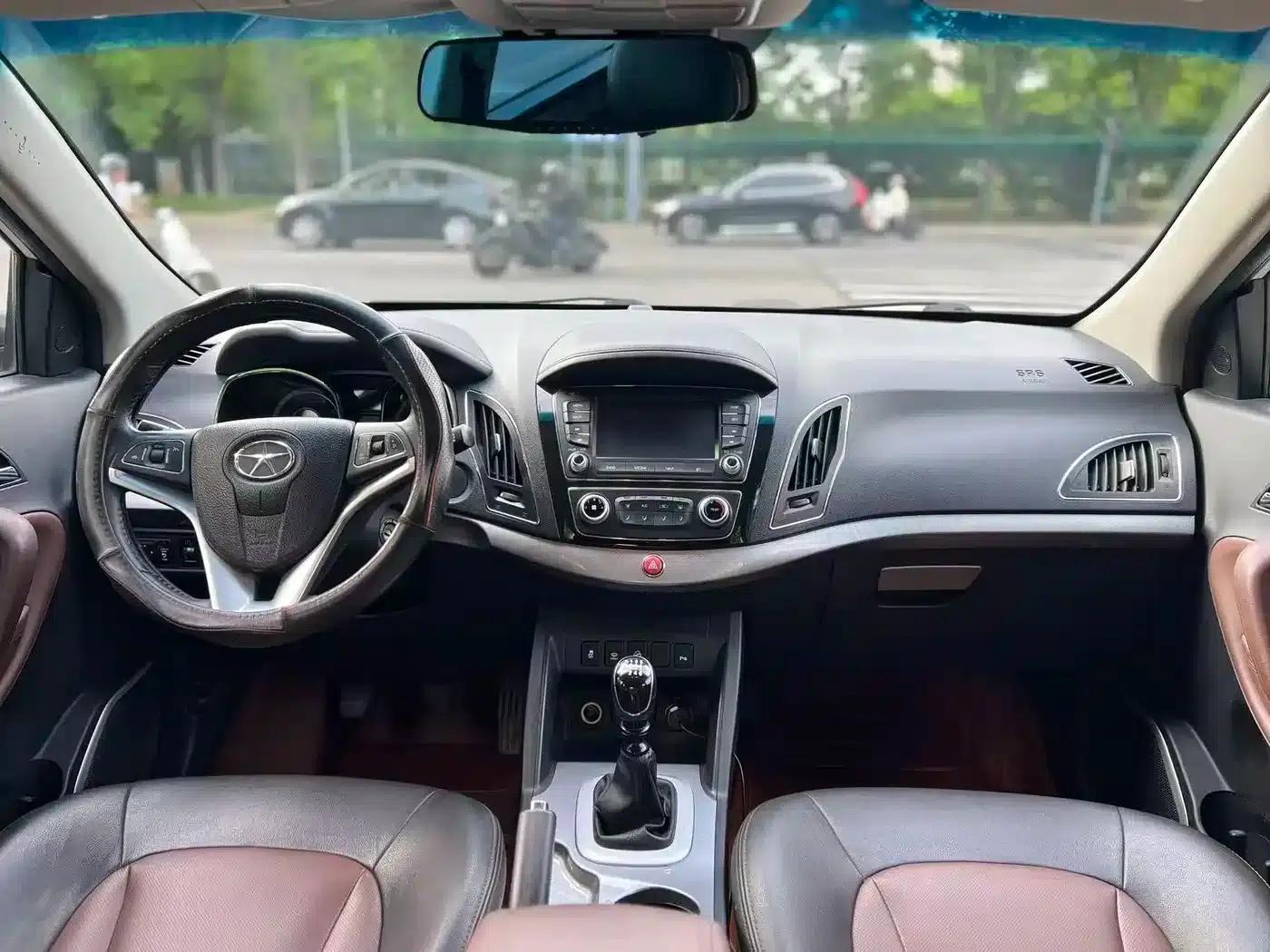 Refine S5 2015 1.5T Manual Deluxe Edition — миниатюра 16
