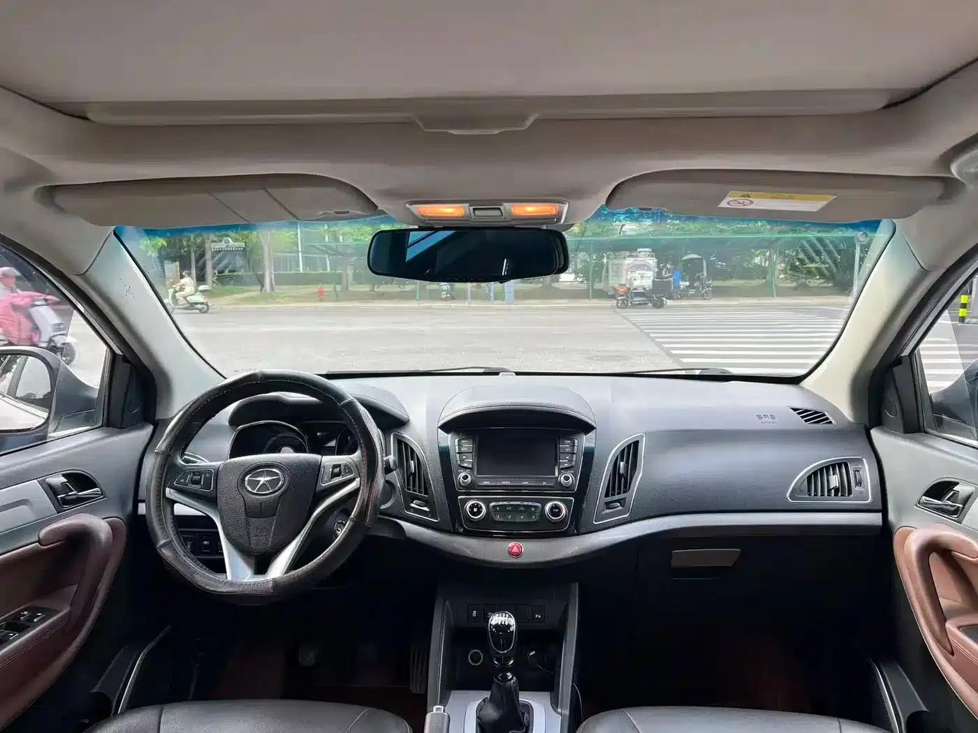 Refine S5 2015 1.5T Manual Deluxe Edition — миниатюра 17