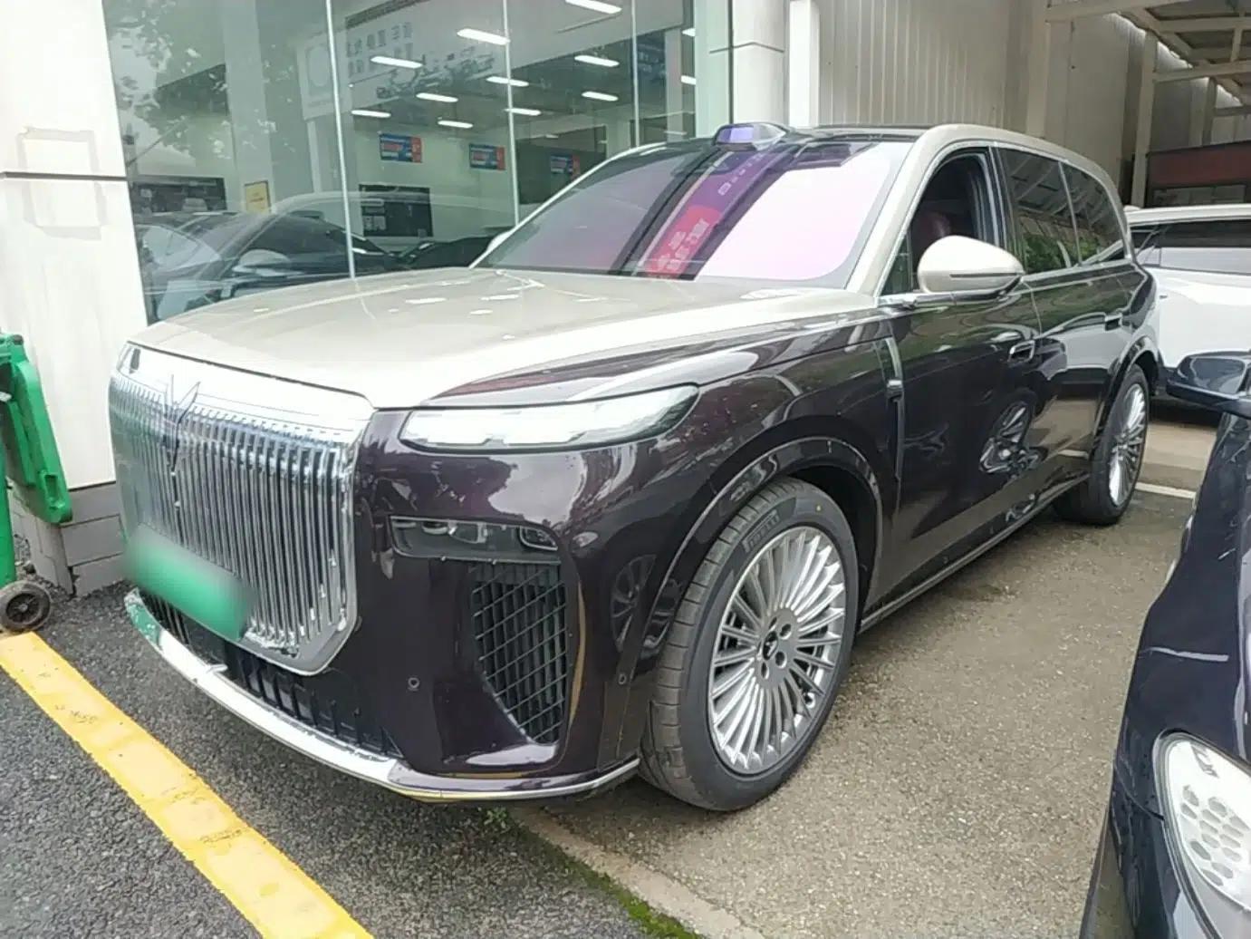 VOYAH Titan 2026 Model Max+ — миниатюра 1