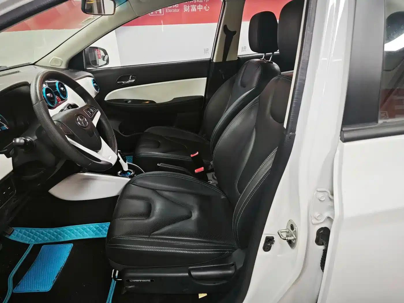 JAC iEV 2015 iEV5 — миниатюра 3