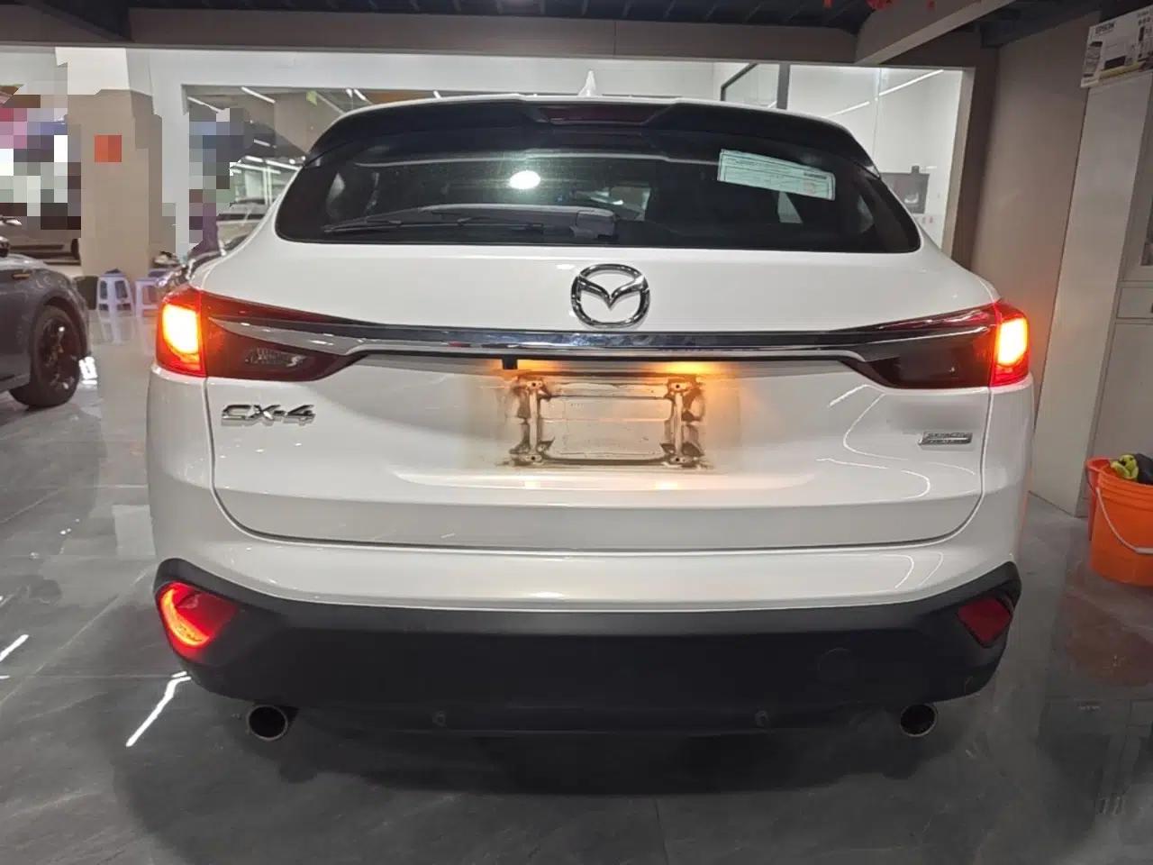 Mazda CX-4 2016 2.0L Automatic 2WD Blue Sky Dynamic Edition — миниатюра 5