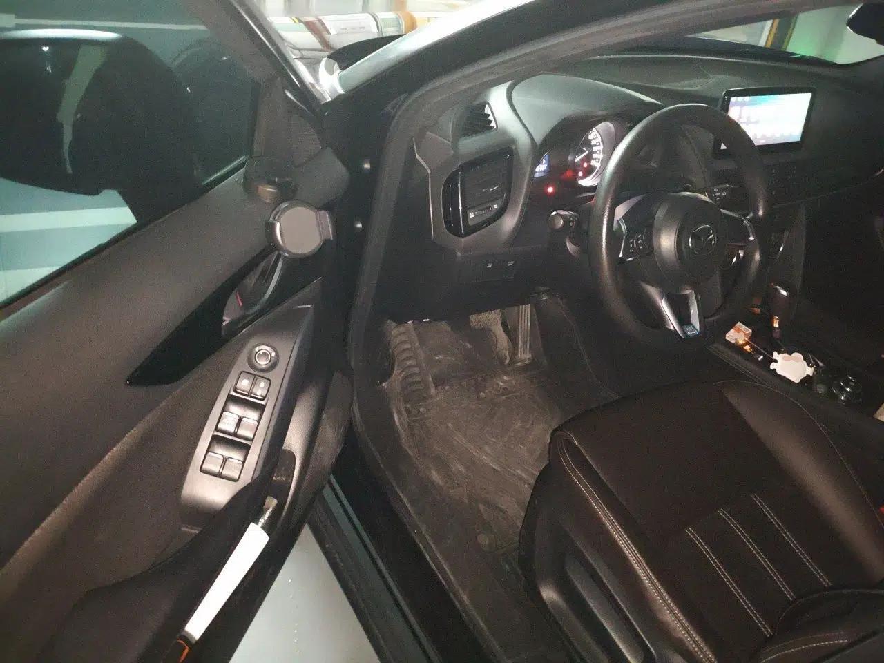 Mazda CX-4 2020 2.0L Automatic Two-Wheel Drive Blue Sky Dynamic Edition — миниатюра 17