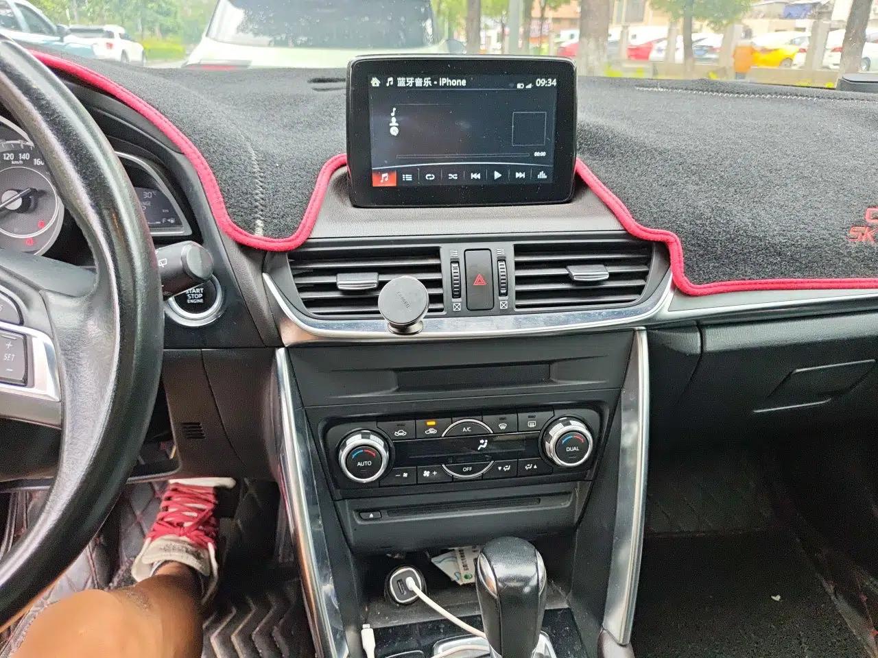 Mazda CX-4 2016 2.0L Automatic 2WD Blue Sky Luxury Edition — миниатюра 14