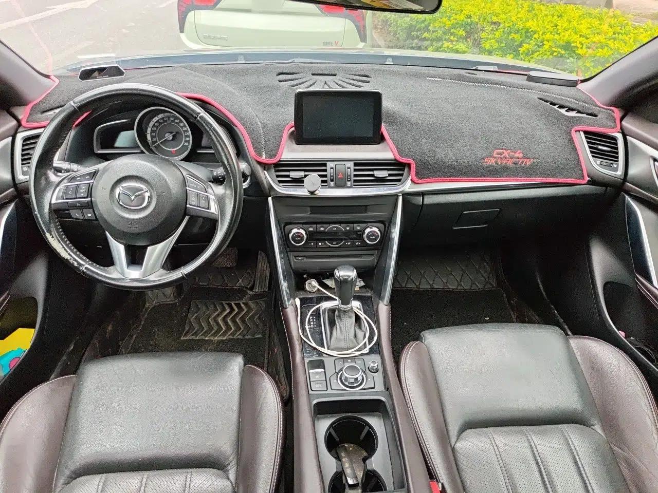 Mazda CX-4 2016 2.0L Automatic 2WD Blue Sky Luxury Edition — миниатюра 10