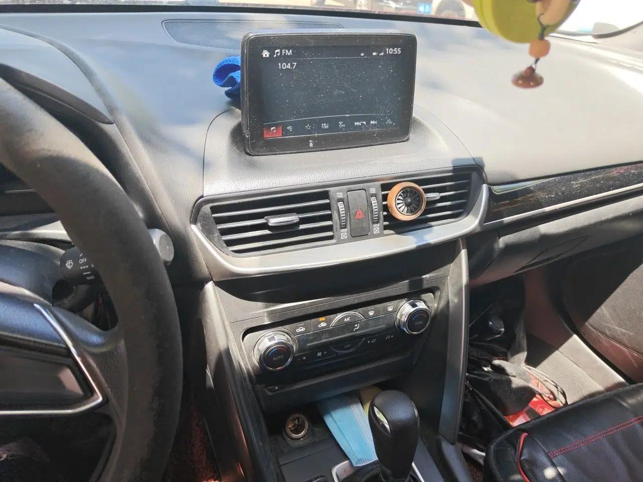 Mazda CX-4 2018 2.0L Automatic 2WD ZhiLing Tech Edition China V Standard — миниатюра 12