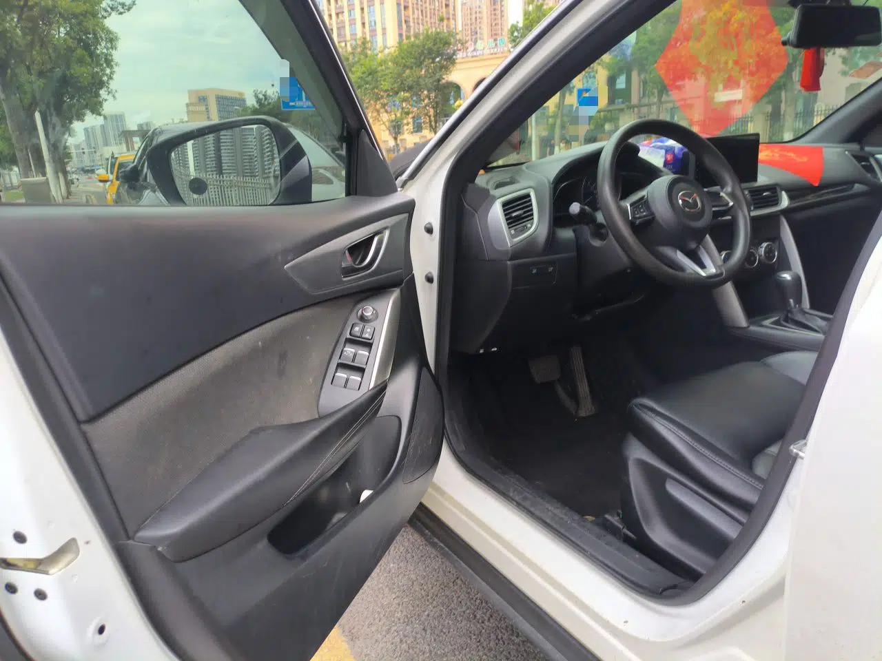 Mazda CX-4 2018 2.0L Automatic Two-Wheel Drive Blue Sky Dynamic Version China V Standard — миниатюра 17