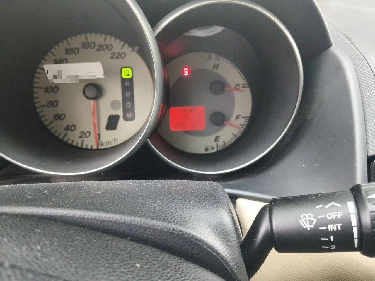 Mazda 3 2012 1.6L Automatic Classic Standard Edition — миниатюра 13