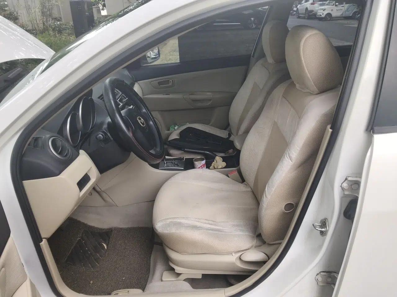 Mazda 3 2012 1.6L Automatic Classic Standard Edition — миниатюра 16