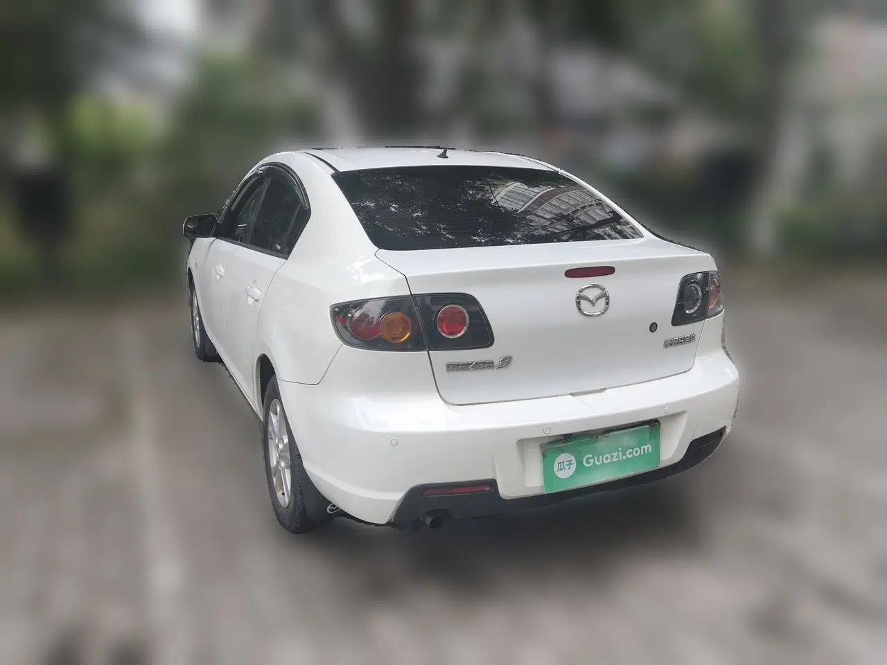 Mazda 3 2012 1.6L Automatic Classic Standard Edition — миниатюра 4