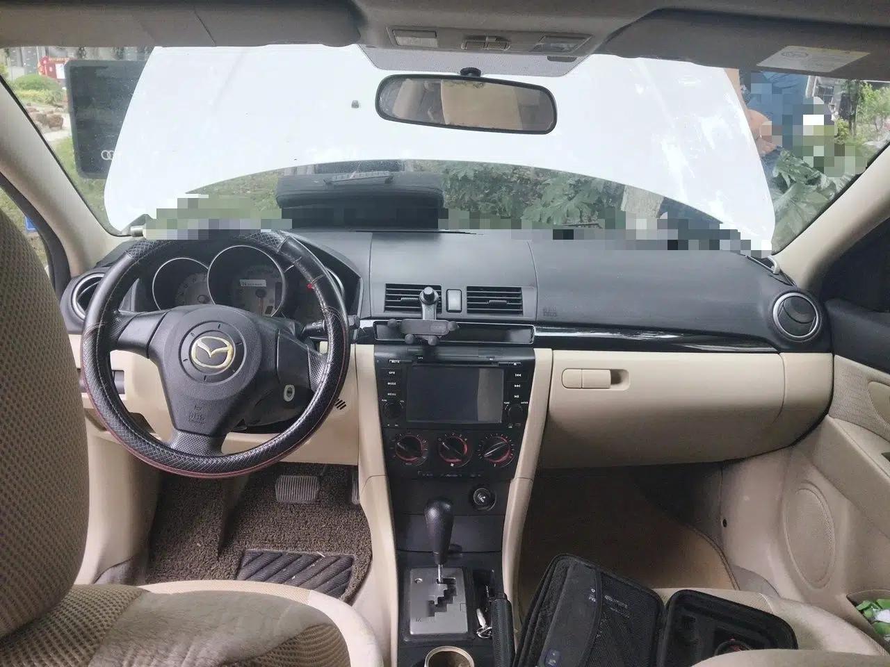 Mazda 3 2012 1.6L Automatic Classic Standard Edition — миниатюра 10