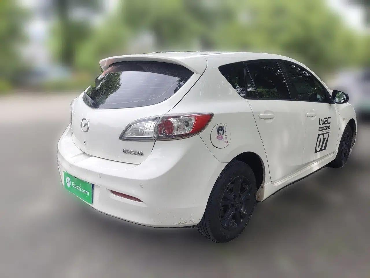 Mazda 3 2013 Hatchback 1.6L Automatic Elite Model — миниатюра 6
