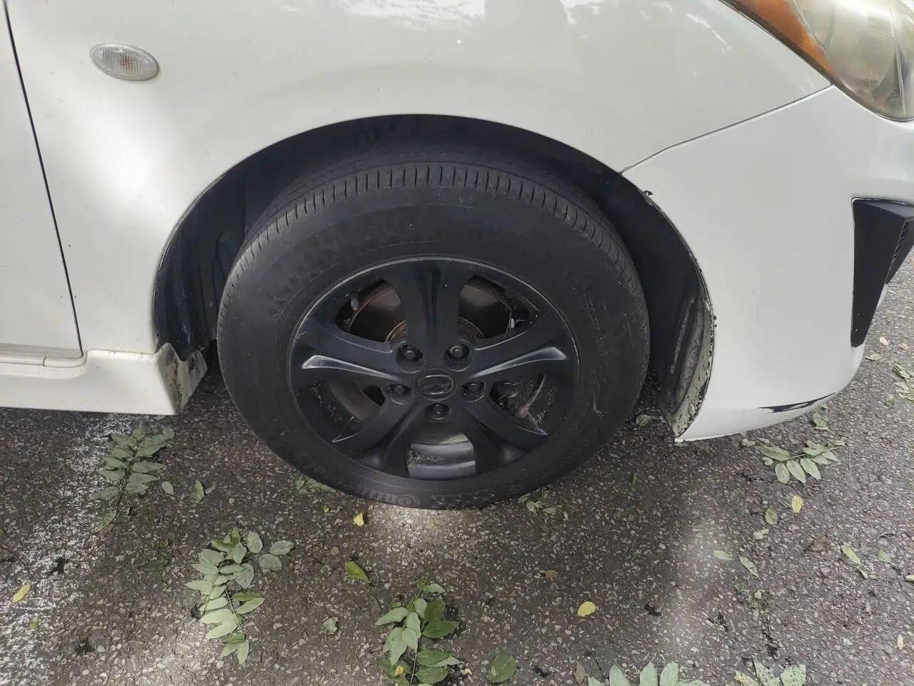 Mazda 3 2013 Hatchback 1.6L Automatic Elite Model — миниатюра 8