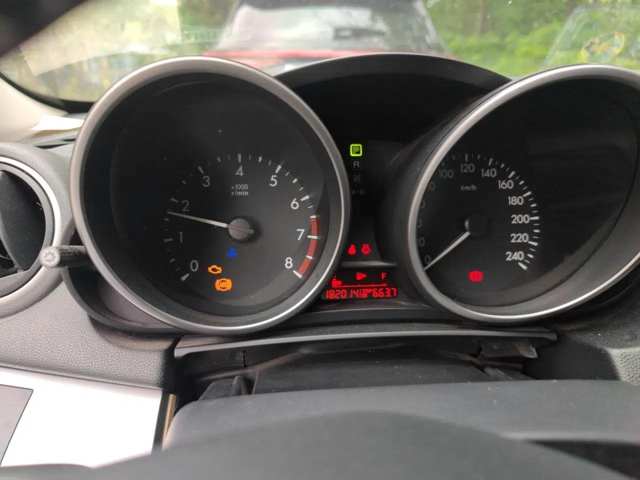 Mazda 3 2011 Sedan 1.6L Automatic Elite Model — миниатюра 12