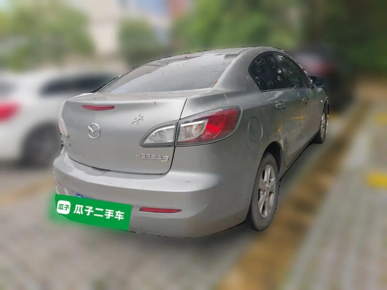 Mazda 3 2011 Sedan 1.6L Automatic Elite Model — миниатюра 6