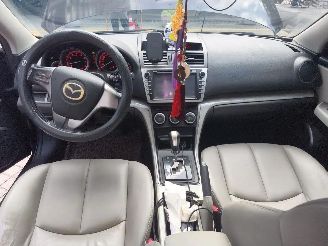 Mazda 6 2010 2.0L Automatic Luxury Edition — миниатюра 10
