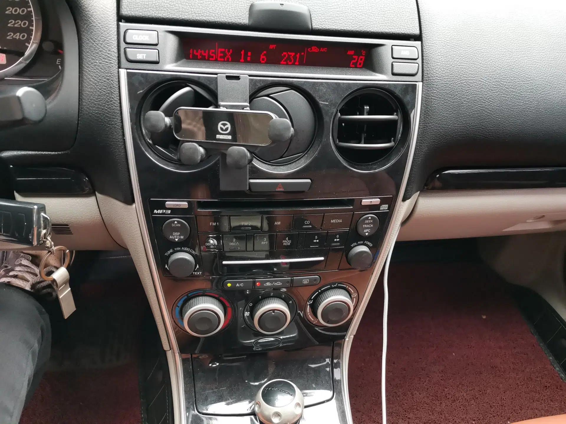 Mazda 6 2008 2.0L Automatic Fashion Edition — миниатюра 14